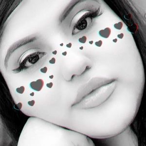 Meet your Posher, Sheyla